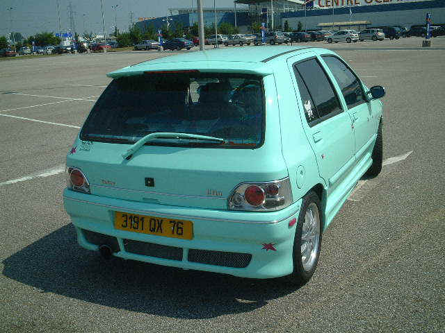 ma clio tuning (5).JPG (66809 octets)
